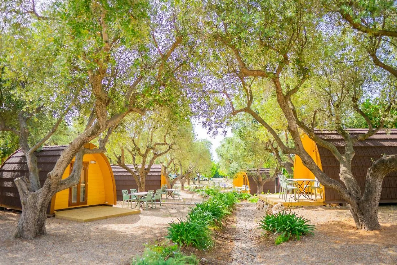 Camping Cambrils Caban Campsite